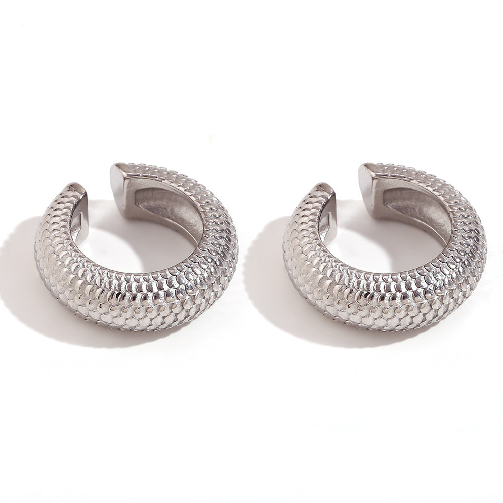 Minimalist Geometric Stainless Steel Plated 18K Gold Fish Scale Texture Large C-Shaped Clip-On Earrings for Women