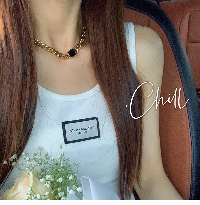 Collana a maglie cubane in acciaio al titanio, con design geometrico audace, per uomo e donna, con pendente a lucchetto nero a lunghezza regolabile