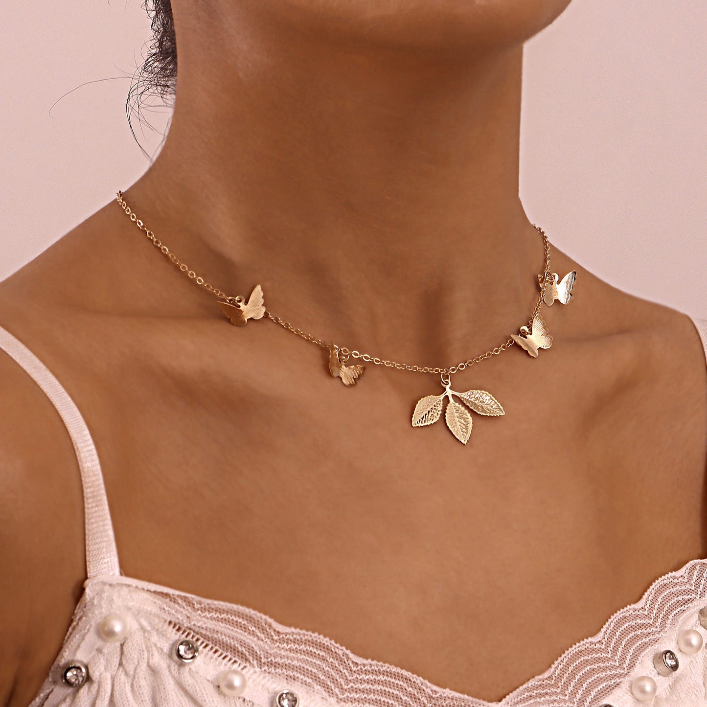 Minimalist Adjustable Clover Butterfly Pendant Necklace for Women in Alloy with Plated Finish