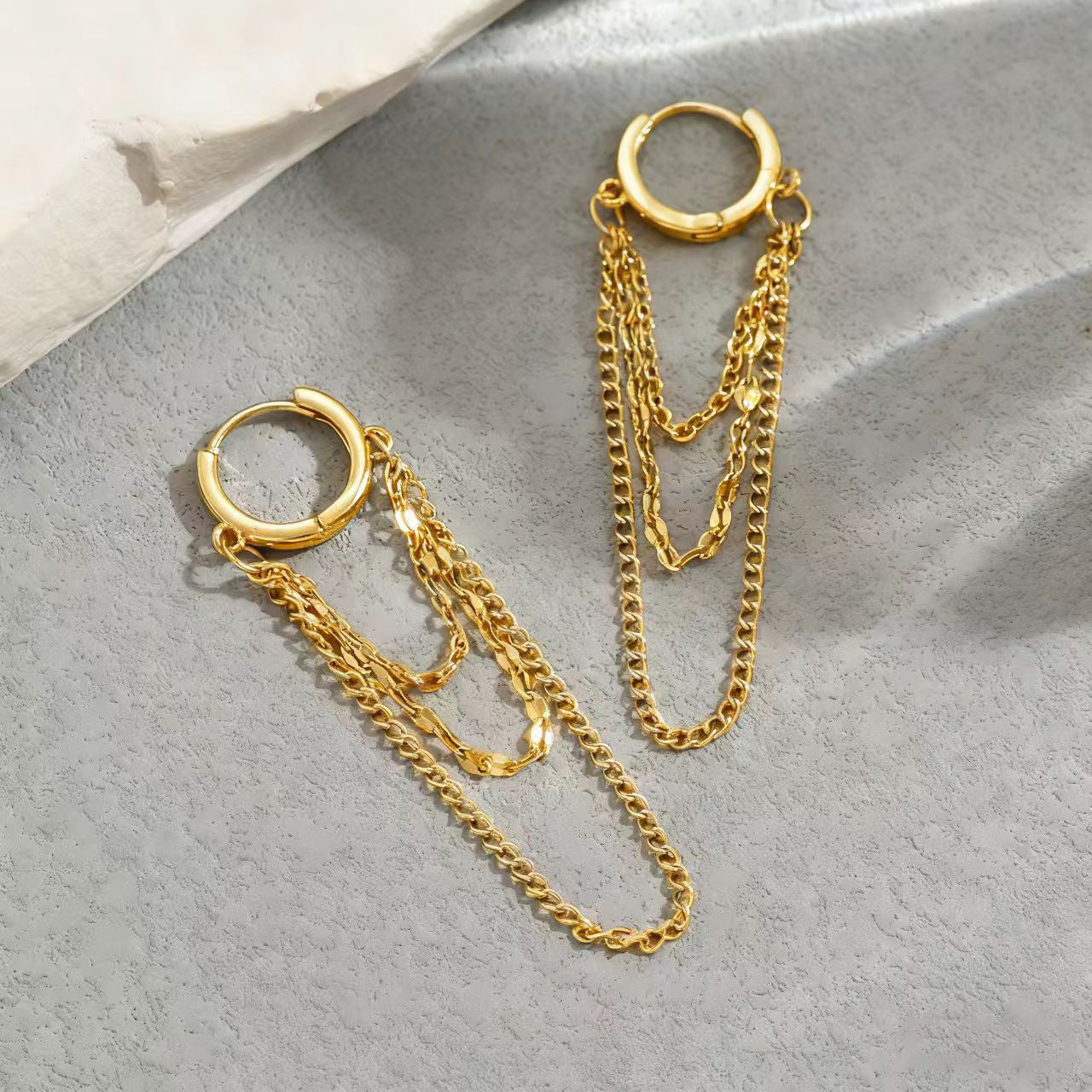 Orecchini Pendenti Geometrici Minimalisti da Donna in Lega di Zinco con Finitura Placcata