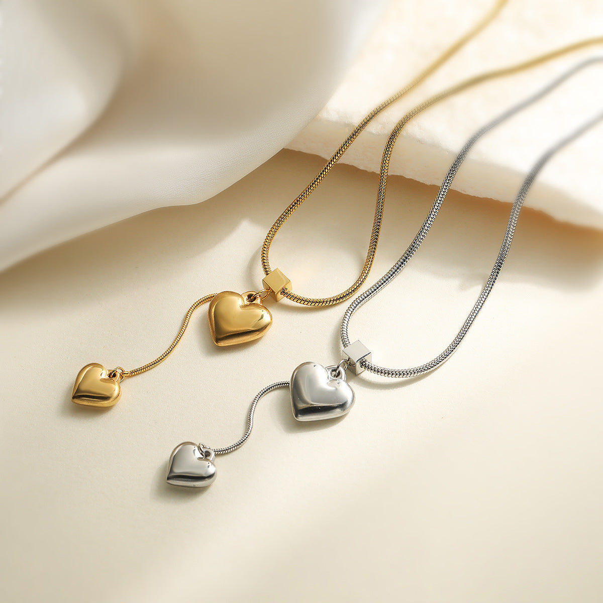 Minimalist Heart-Shaped Gold-Plated Stainless Steel Pendant Necklace for Women