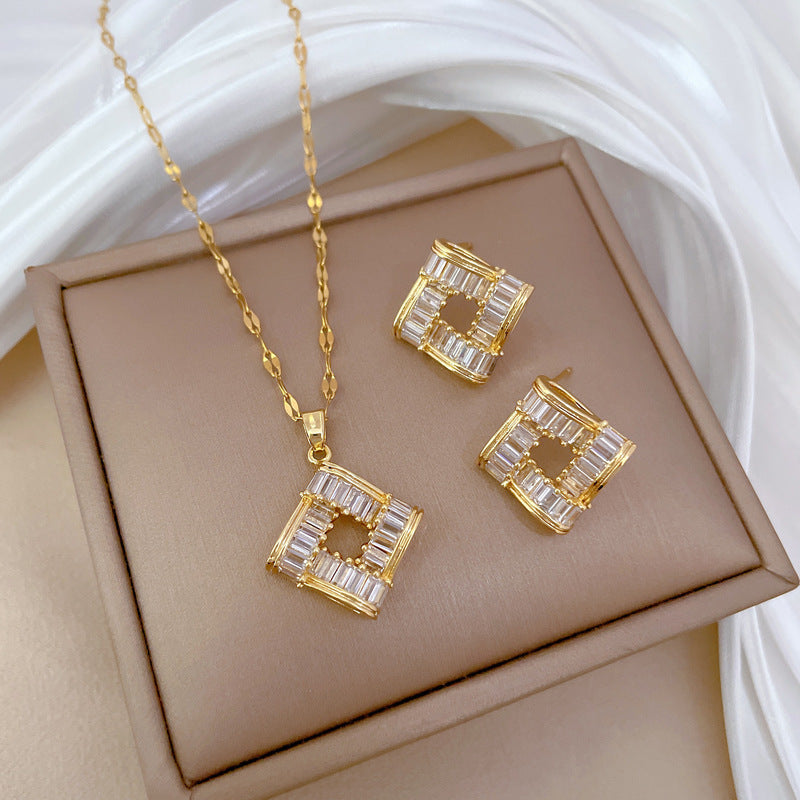 Luxury Fresh and Sweet Plated Brass Zircon Micro-Pave Earrings and Necklace Set