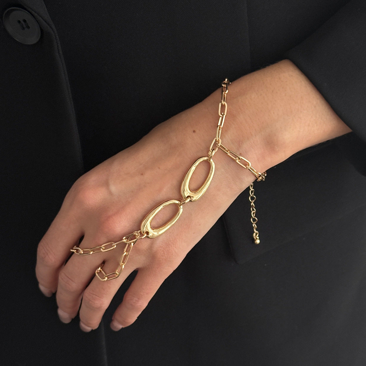 Sweet Geometric Oval Zinc Alloy Plated Y-Shaped Cross Cable Chain Necklace with Tassel Pendant for Women