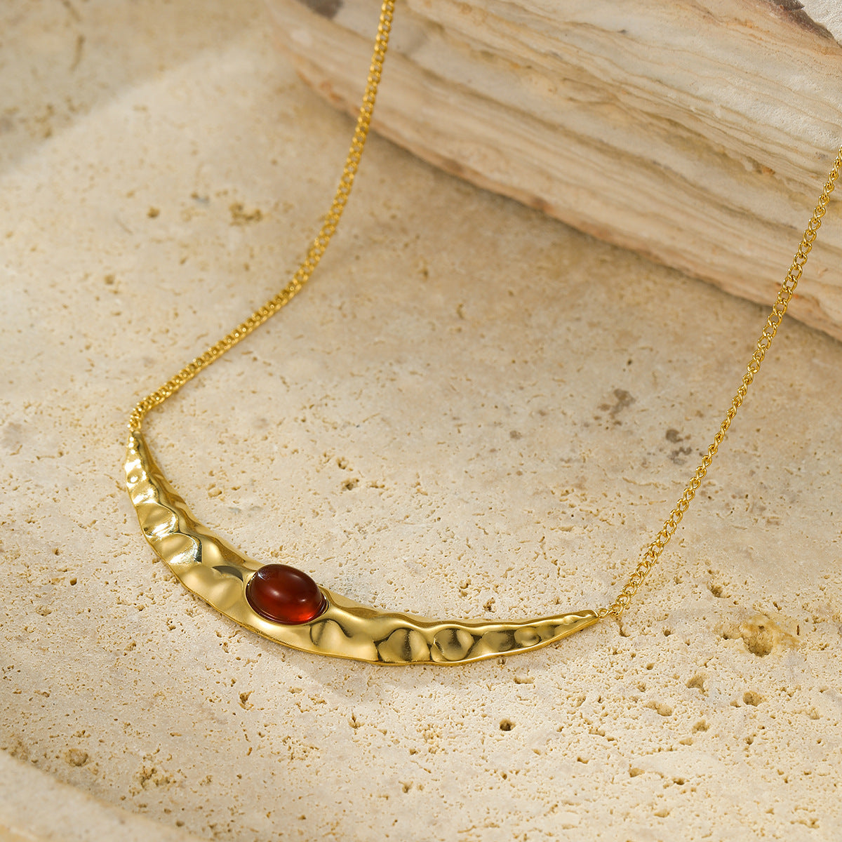 Vintage French Minimalist Stainless Steel Crescent Moon Pendant Necklace with Natural Stone Inlay, Hypoallergenic and Fade-Resistant Clavicle Chain