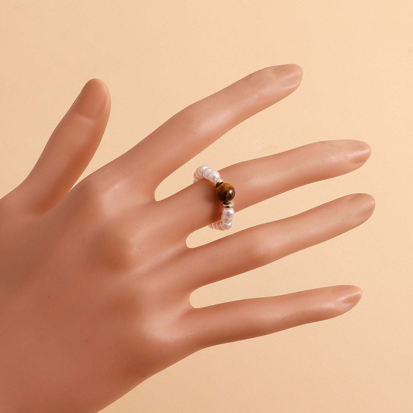 Anillo Acrílico Geométrico Bohemio con Perlas de Imitación y Acentos de Piedras Naturales para Mujer