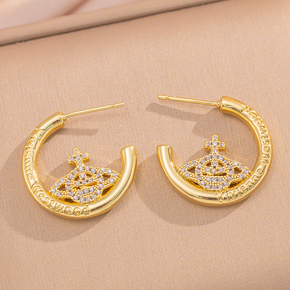 Minimalist C-Shaped Geometric Earrings for Women in Brass with 18K Gold Plating, Hypoallergenic Fashion Ear Studs