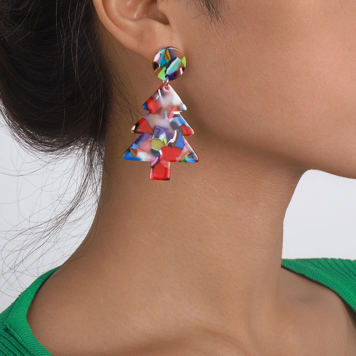 Aretes de árbol de Navidad Sweet-Edgy geométricos de aleación y resina con acabado galvanizado para mujer