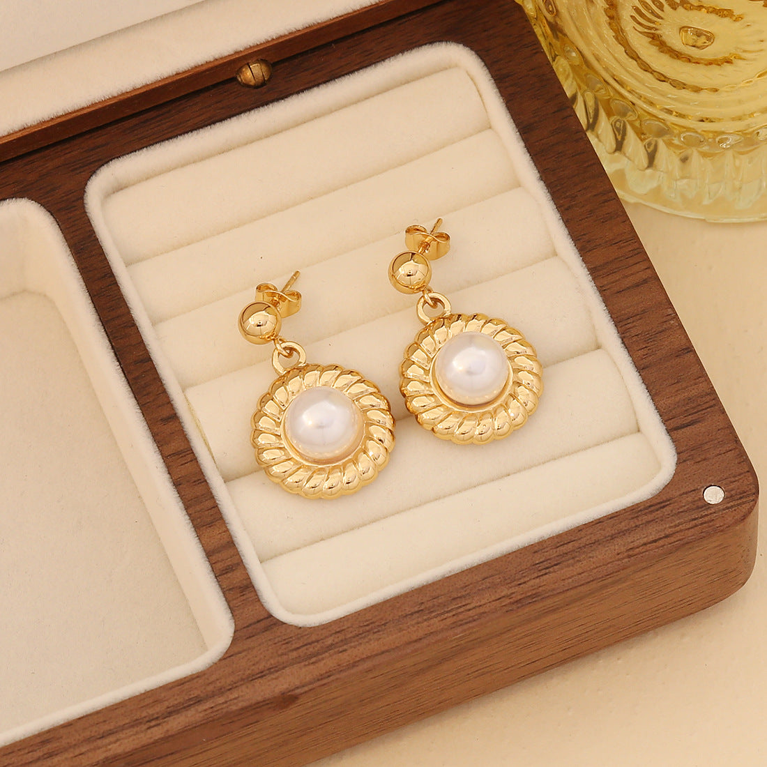 Fashionable Heart-Shaped Stainless Steel Stud Earrings with Plated Finish for Women