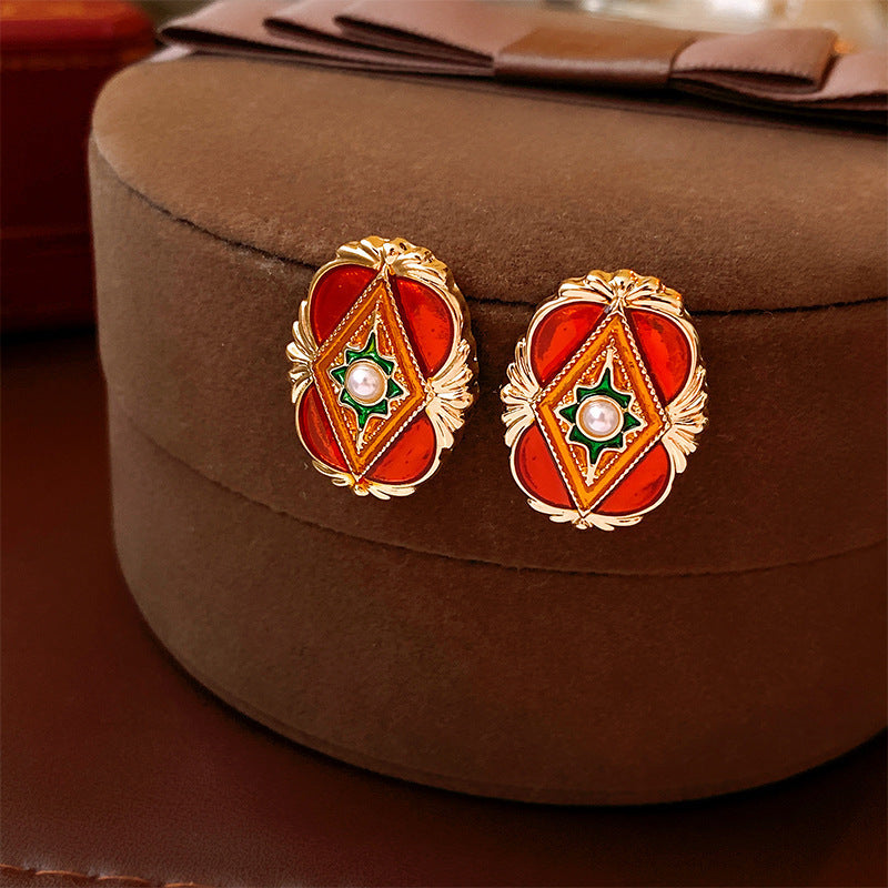 Pendientes Geométricos Vintage con Acentos de Perlas y Base de Cobre Chapado en Oro para Mujer