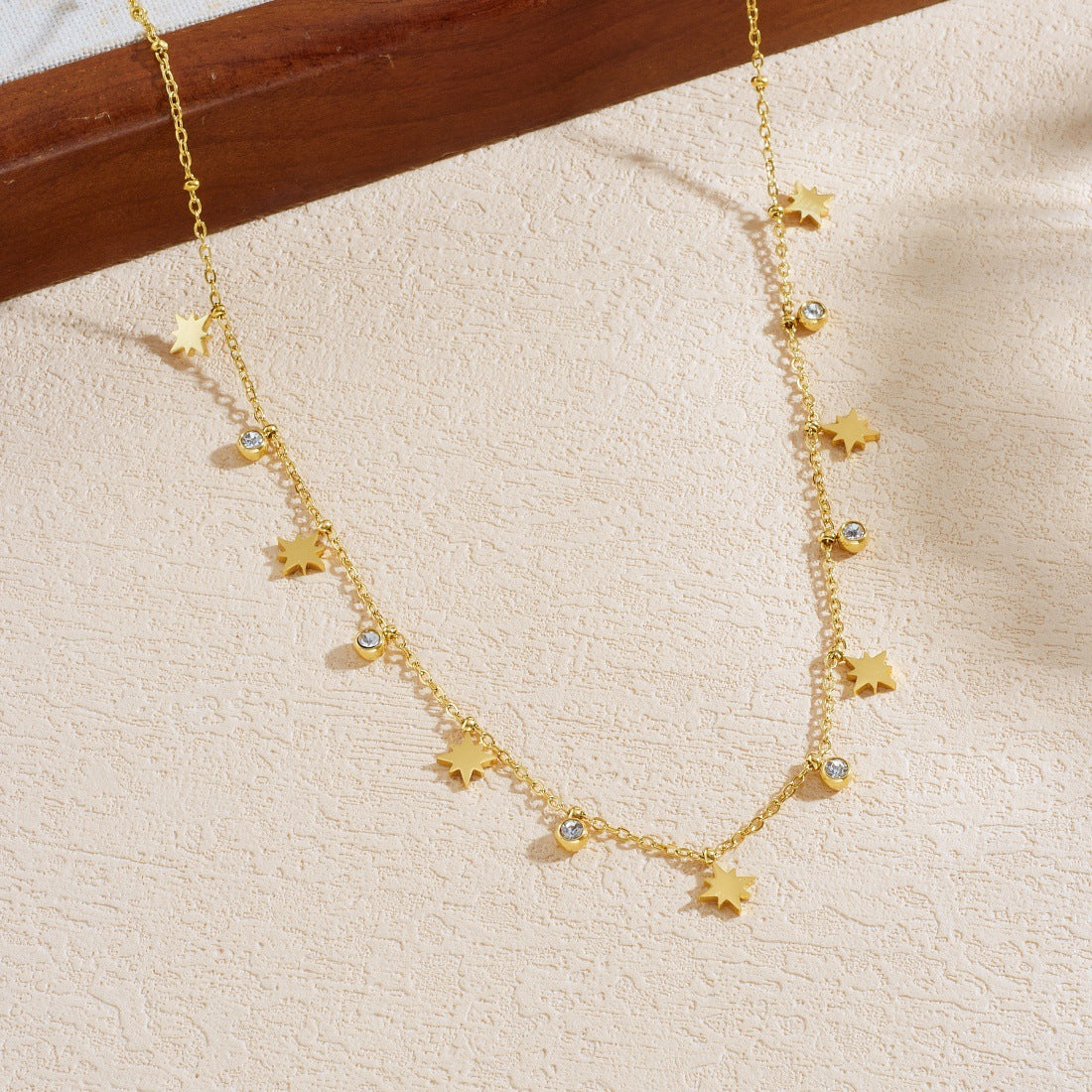 Minimalist Gold Plated Stainless Steel Eight-Pointed Star Round Rhinestone Pendant Necklace for Women