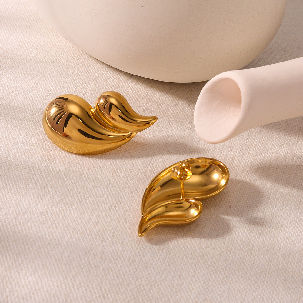 Ins Style Asymmetrical Heart-Shaped Geometric Stainless Steel Earrings with 18K Gold Plating for Women