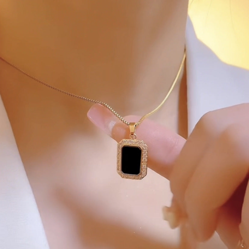 Minimalist Geometric Black Titanium Steel Pendant Necklace for Women with Gold Inlay Box Chain Luxe Clavicle Design