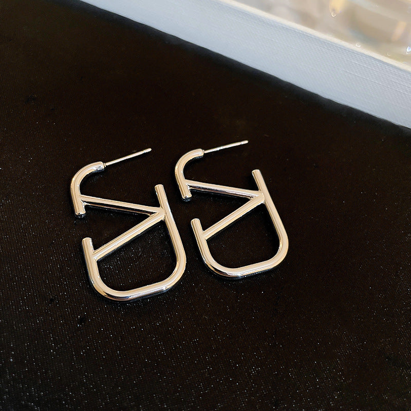 Orecchini a Nappa Geometrici Minimalisti in Metallo Placcato con Perni in Argento Sterling
