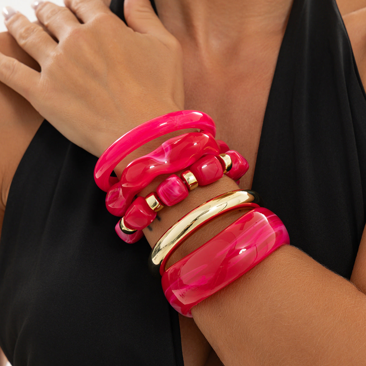 Exaggerated Geometric Gradient Resin Plated Bangle Bracelet