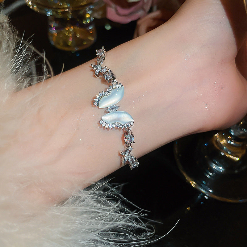 Luxury Elegant Geometric Alloy Plated Bracelet with Cubic Zirconia for Women