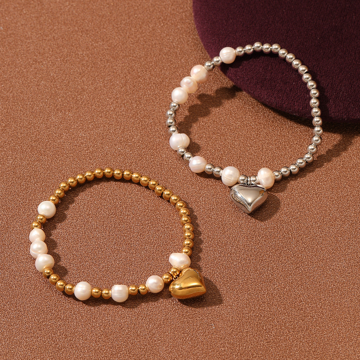 Fashionable Minimalist Pearl Heart Titanium Steel Bracelet for Women with Plated Finish and Beaded Design