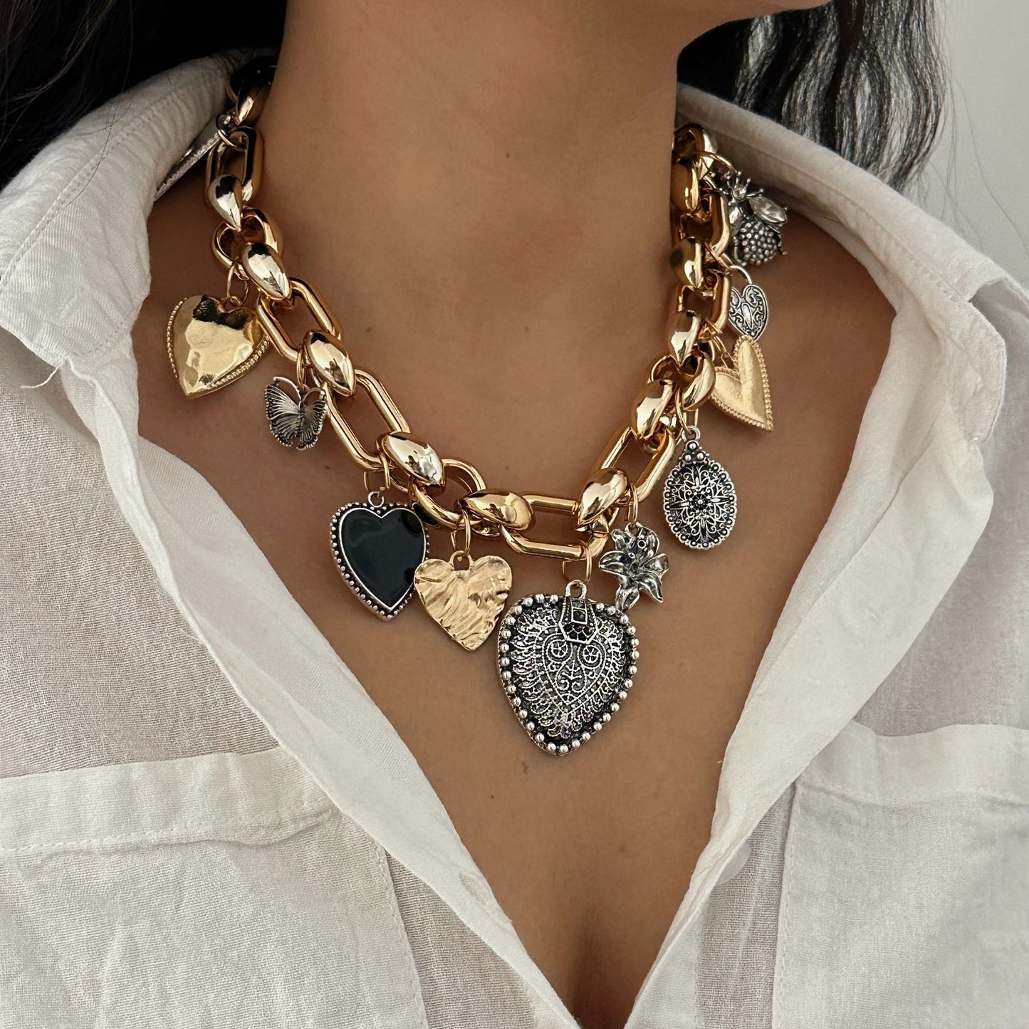Collana con ciondolo placcato in lega a forma di cuore da donna