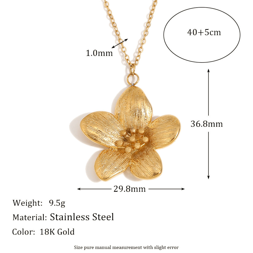 Vintage Elegant Floral 18K Gold Plated Stainless Steel Necklace for Women