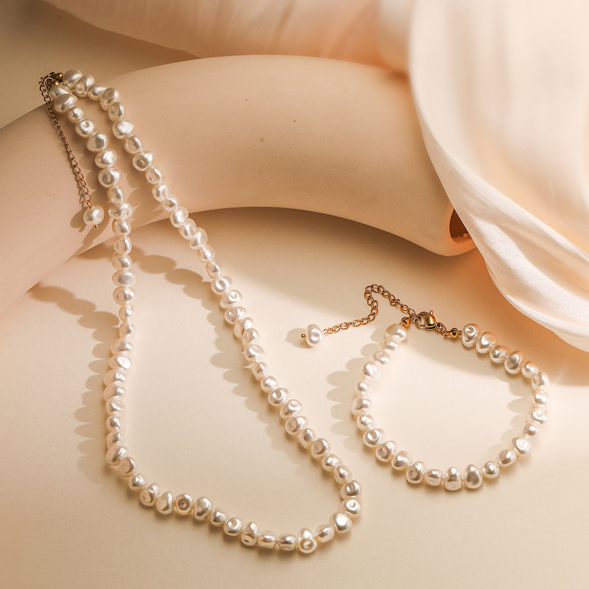 Collana Minimalista con Perle Barocche da Donna con Catena in Acciaio Inossidabile, Ciondolo Geometrico Irregolare, Elegante Design a Clavicola