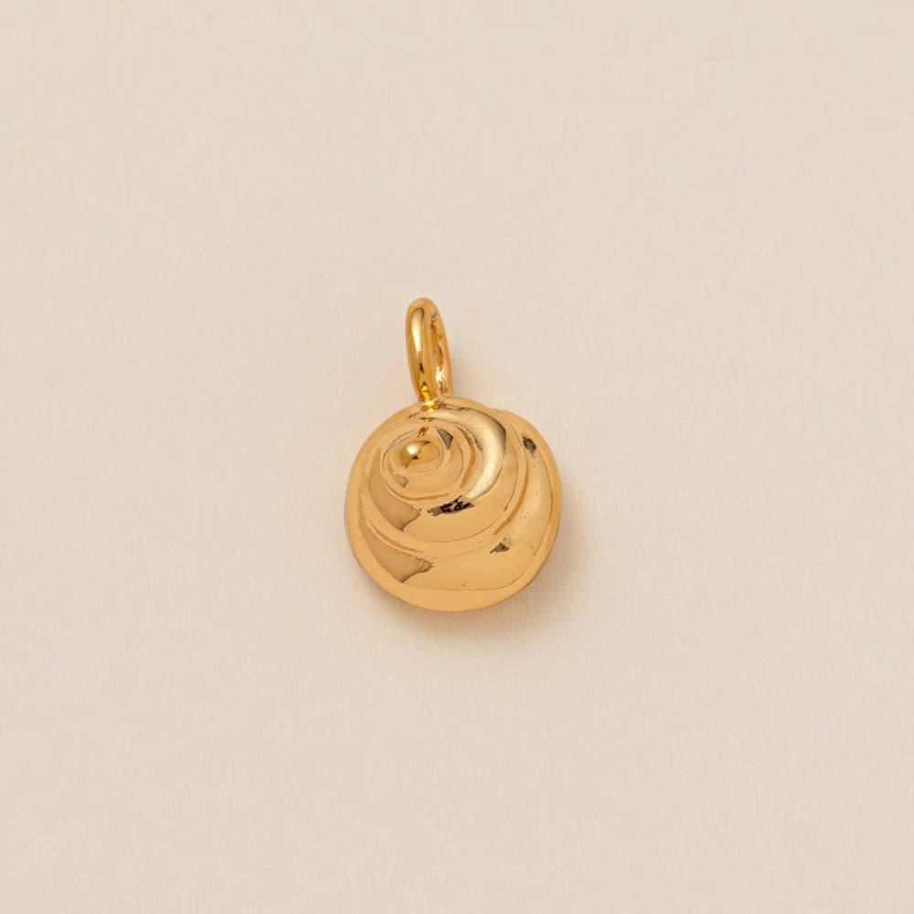 Luxury Casual Geometric Animal Brass Plated Pendant Necklace with Sea Star and Shell Elements for Unisex