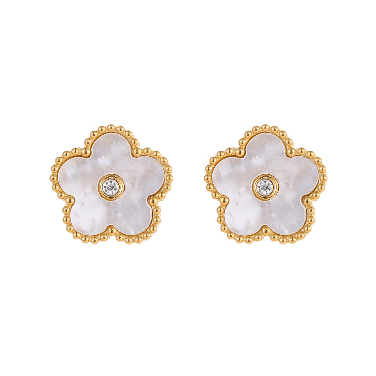 Fashion Minimalist Five-Petal Flower Mother-of-Pearl Pendant Necklace Set in Stainless Steel with Plated Finish