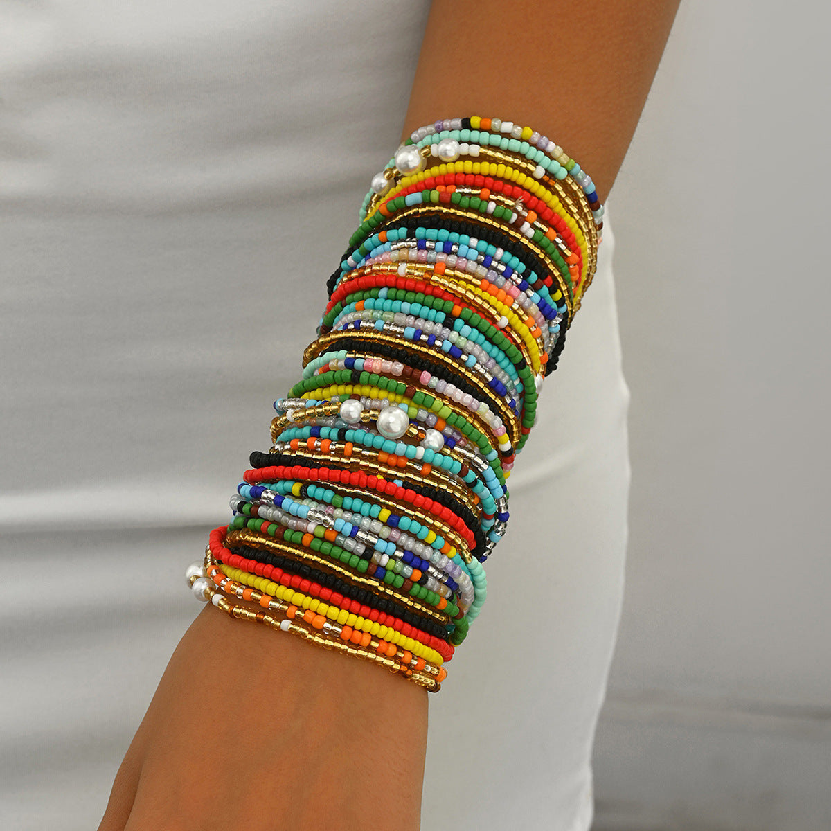 Set di bracciali da donna in stile ufficio, geometrici e alla moda, con design a perline intrecciate multistrato e colori arcobaleno