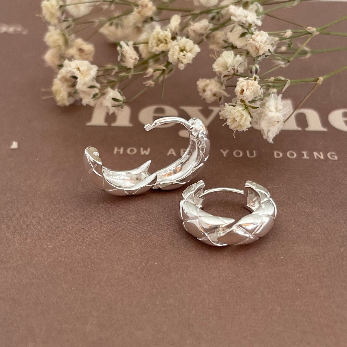 Minimalist Geometric Line Pattern 925 Sterling Silver Letter-Style Stud Earrings for Women