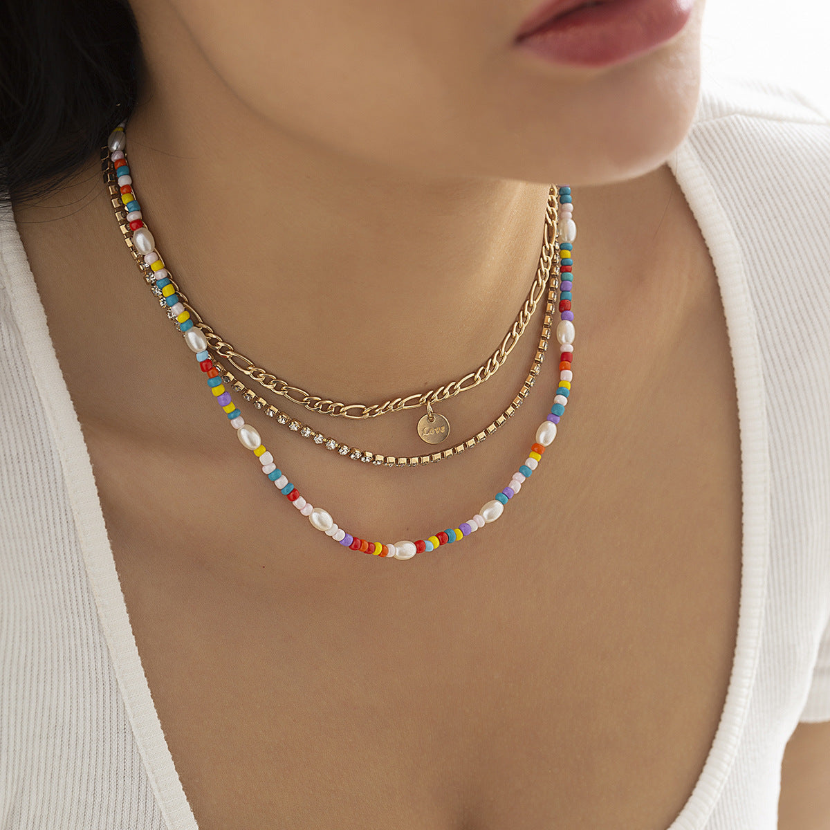Collar Minimalista con Colgante de Letra, de Aleación con Acabado Chapado y Diseño Multicapa