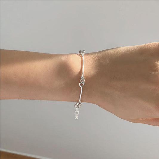 Pulsera minimalista geométrica hecha a mano de plata de ley 925