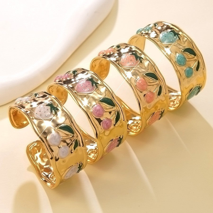 Elegante Pulsera Abierta de Lujo Floral con Esmalte de Aceite de Acero Inoxidable y Titanio con Cereza