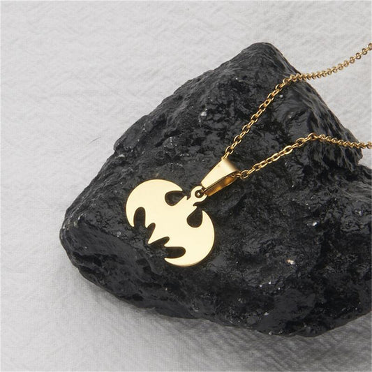 Collana con pendente a pipistrello minimalista in acciaio inossidabile con finitura placcata per uso quotidiano unisex