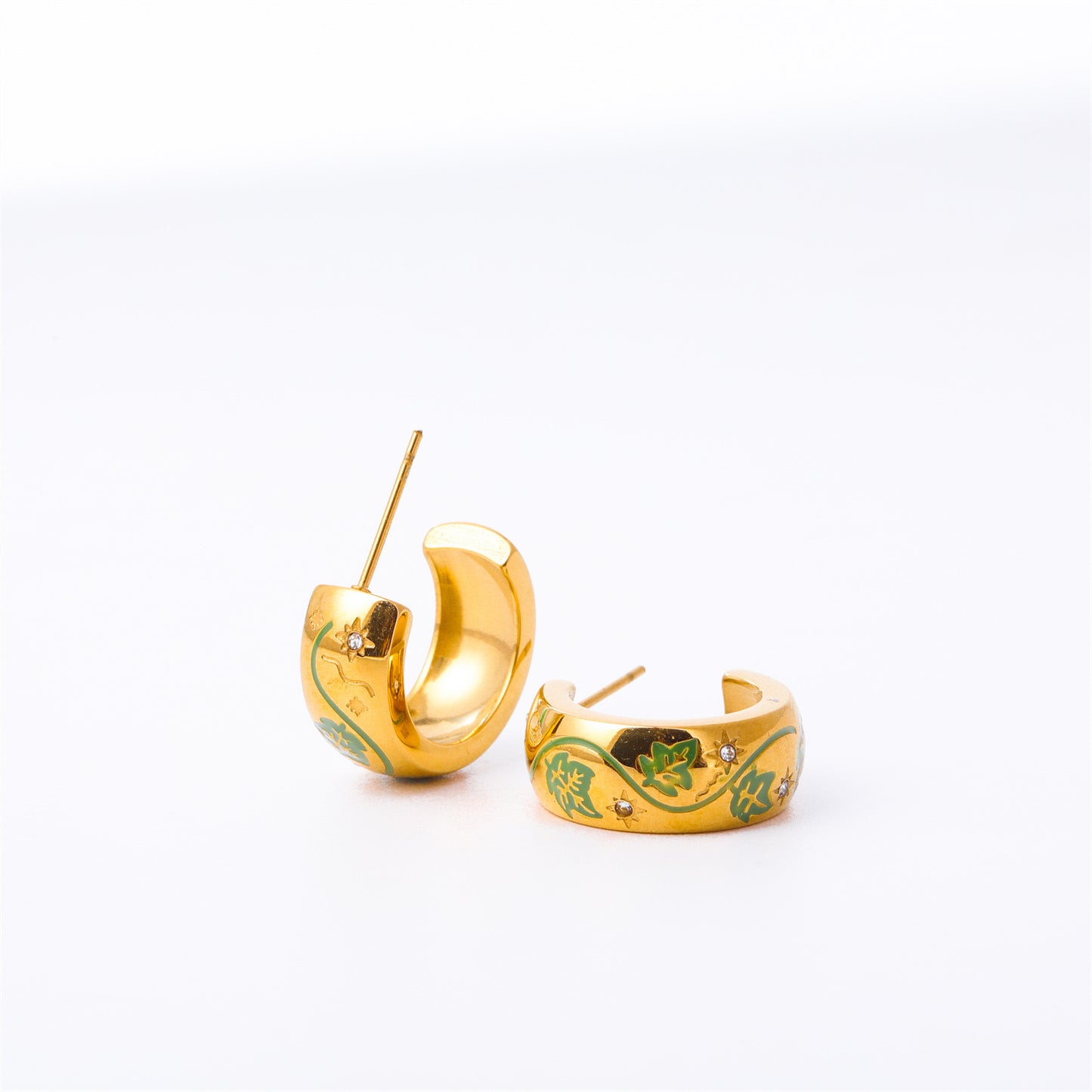 Vintage Floral Rose-Shaped Earrings in Stainless Steel with Gold Plating for Women