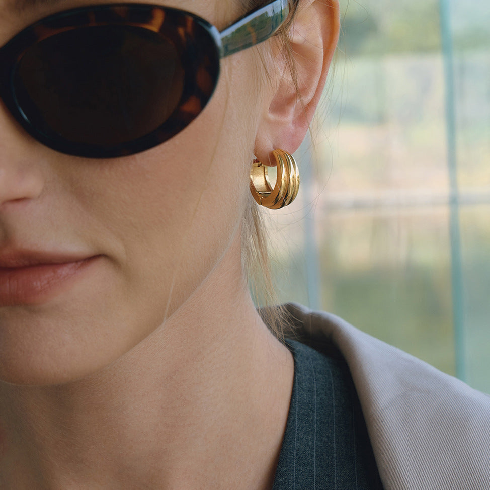 Orecchini a Cerchio da Donna Minimalisti Ed Eleganti Placcati Oro Rotondi Geometrici in Acciaio Inossidabile