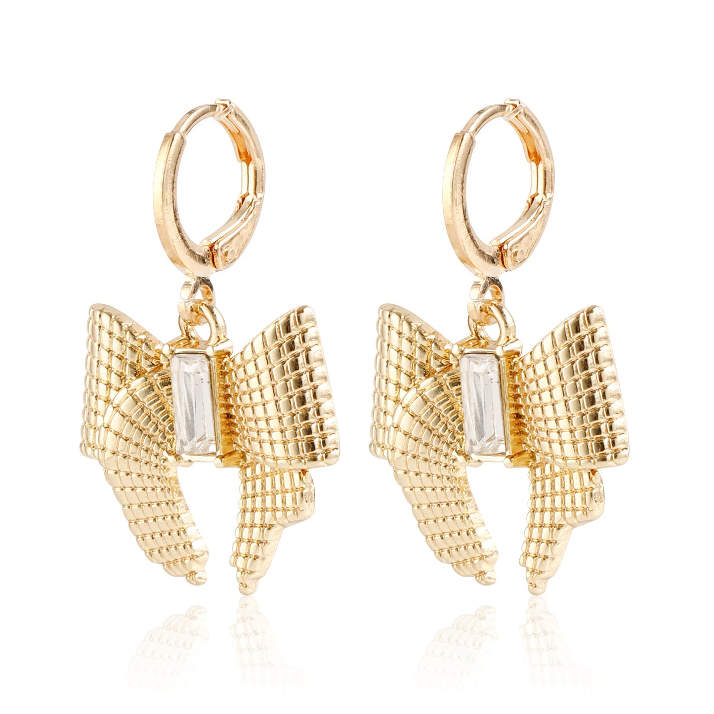 Pendientes minimalistas en forma de lazo con micro diamantes de imitación engastados en metal chapado para mujer