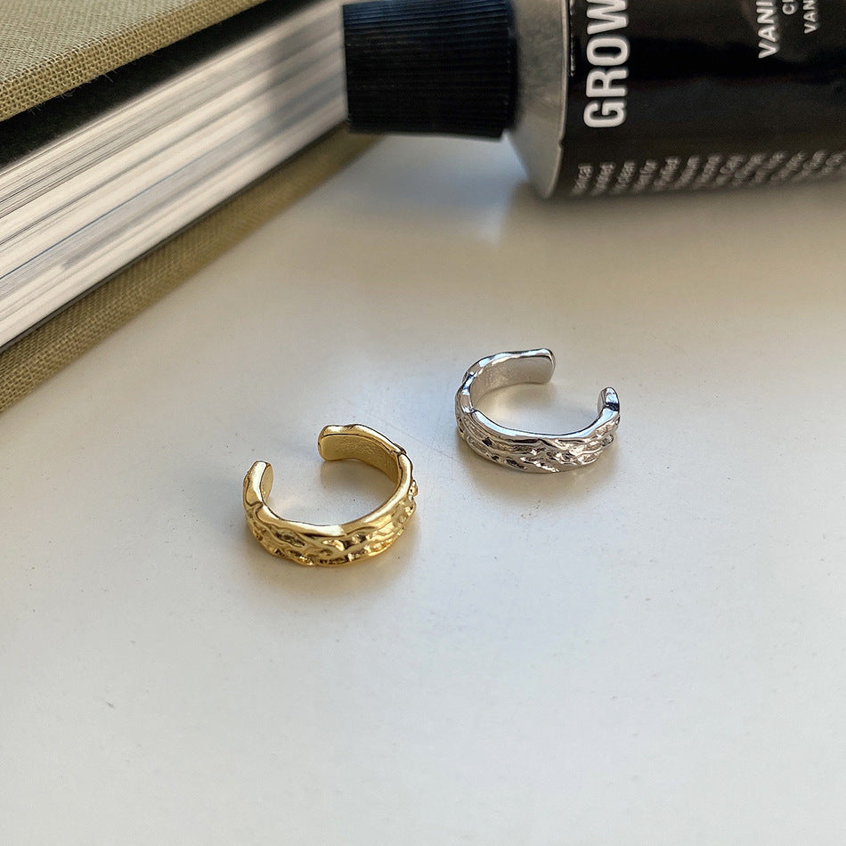 Pendientes de Plata de Ley 925 con Forma de Rombo Texturizado Irregular para Mujer con Estilo Geométrico y Atrevido