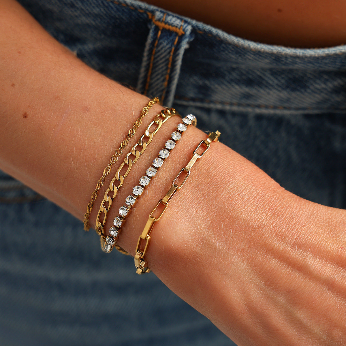 Elegant Rhinestone Inlaid Geometric Oval Stainless Steel Plated Bracelet for Women