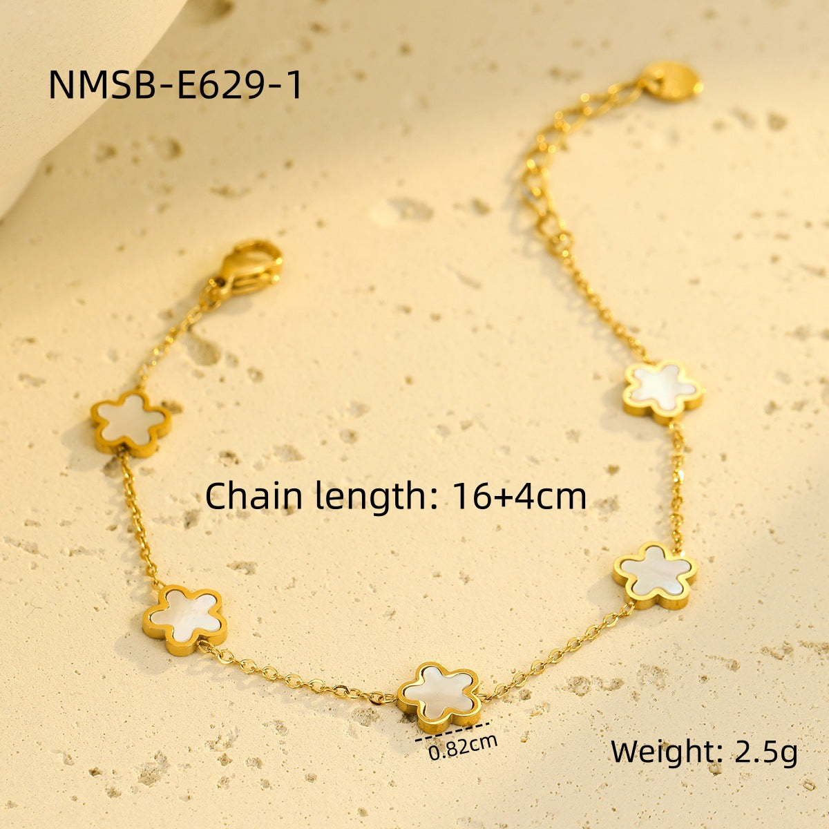 Pulsera de acero inoxidable con incrustaciones de concha de cinco pétalos estilo OL a la moda con acabado chapado para mujer