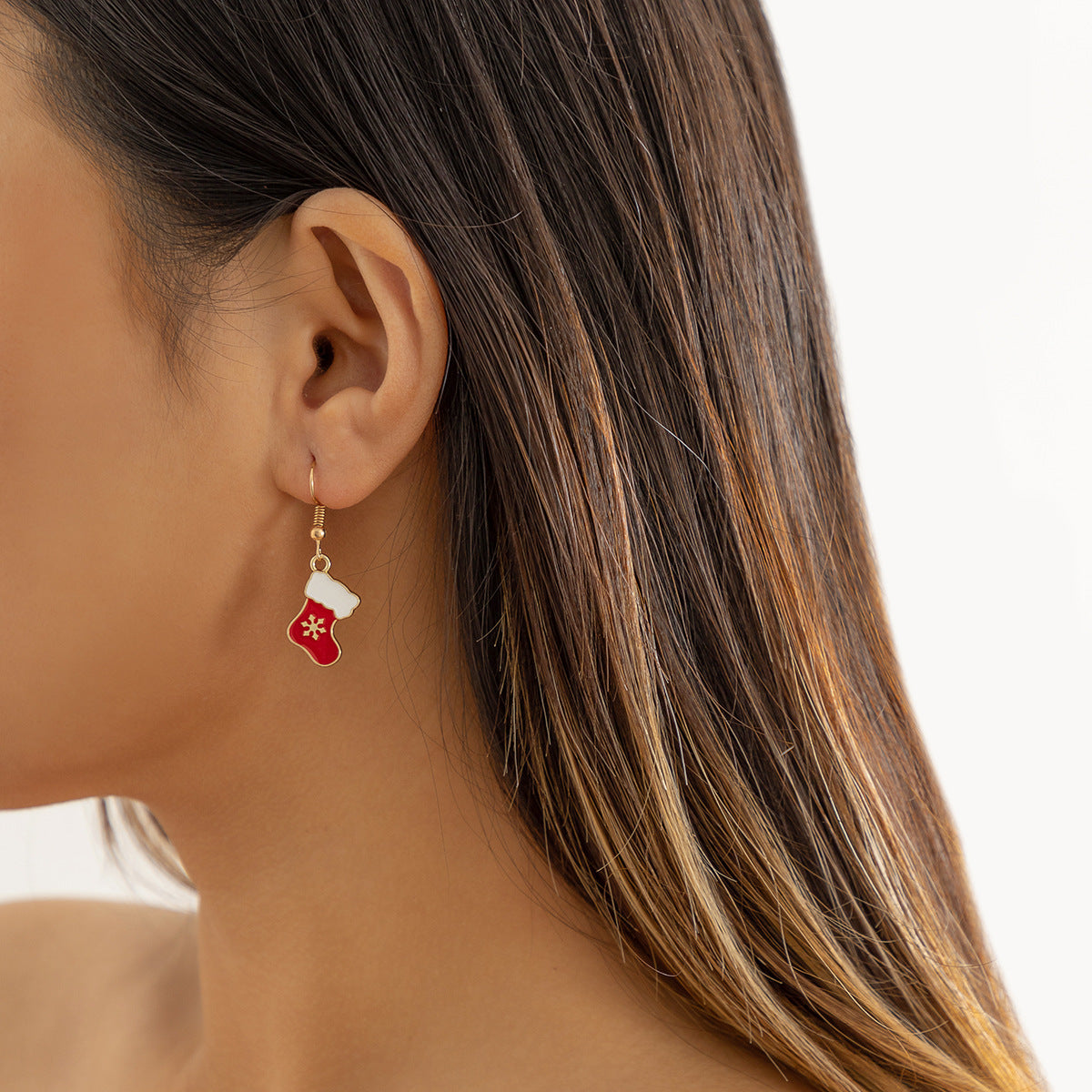 Minimalist Drip Oil Plated Alloy Letter Earrings for Women
