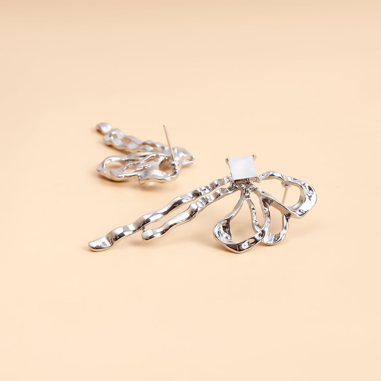 Sweet and Cool Style Bow-Shaped Hoop Earrings in Alloy with Electroplated Finish for Women