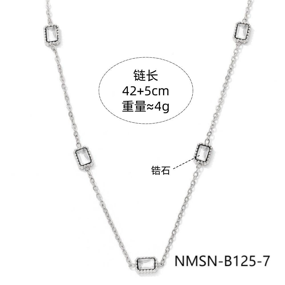 Collana Minimalista Geometrica in Acciaio Titanio da Donna con Intarsio di Strass e Finitura Placcata