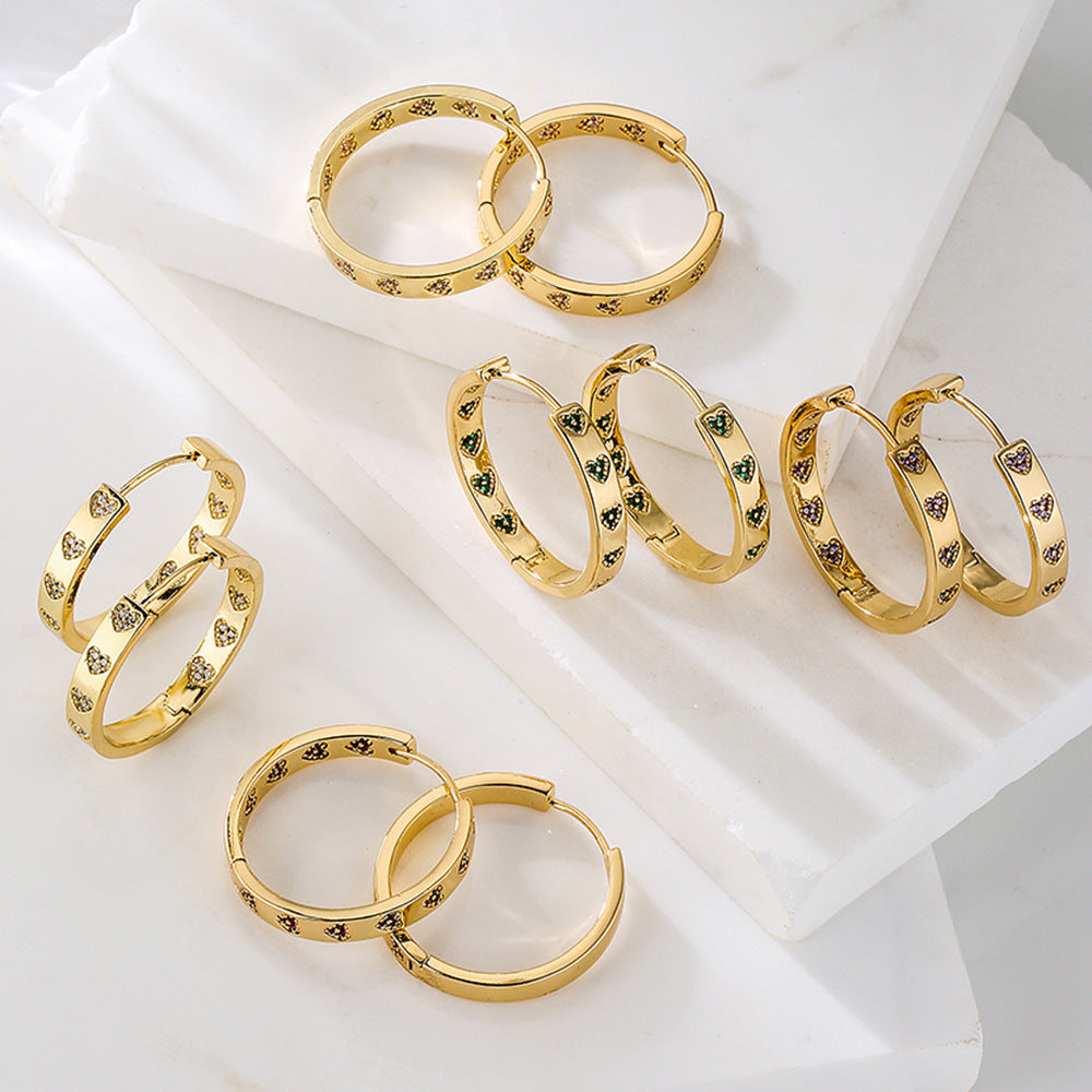 Orecchini a Cerchio Geometrici in Rame d'Ispirazione Vintage con Placcatura in Oro 18K e Accento a Cuore in Zirconia Cubica da Donna