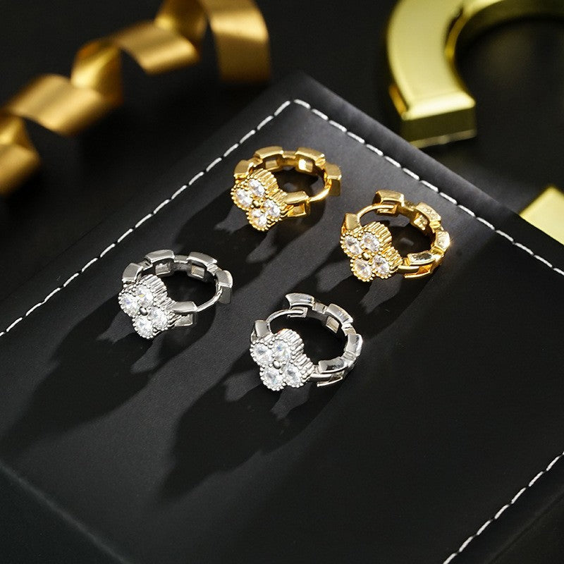 Orecchini a quadrifoglio di lusso in rame con placcatura in oro 18K e zirconia micro-incastonata