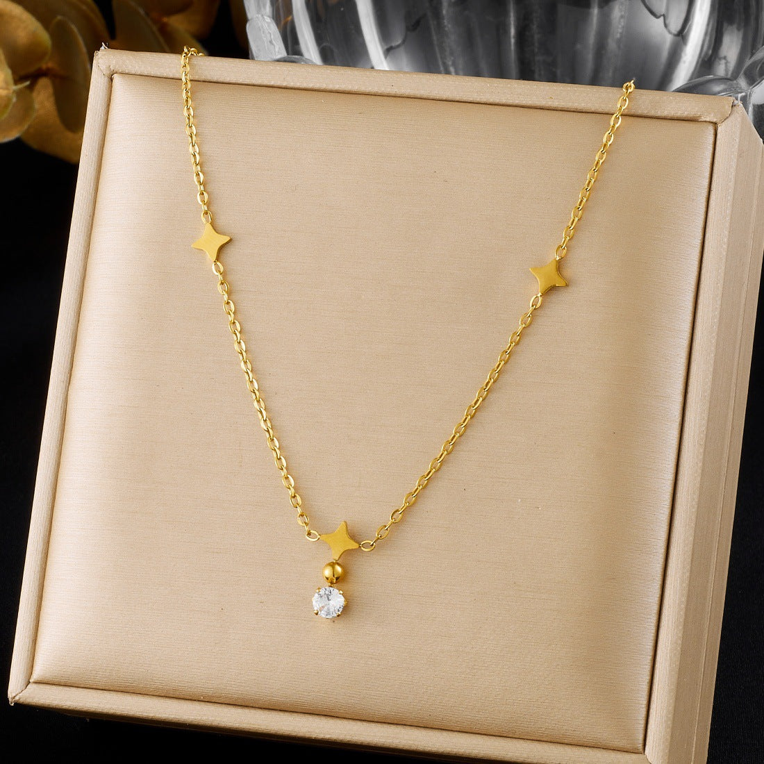 Sweet Elegant Star Rhinestone Inlay Gold Plated Stainless Steel Necklace for Women