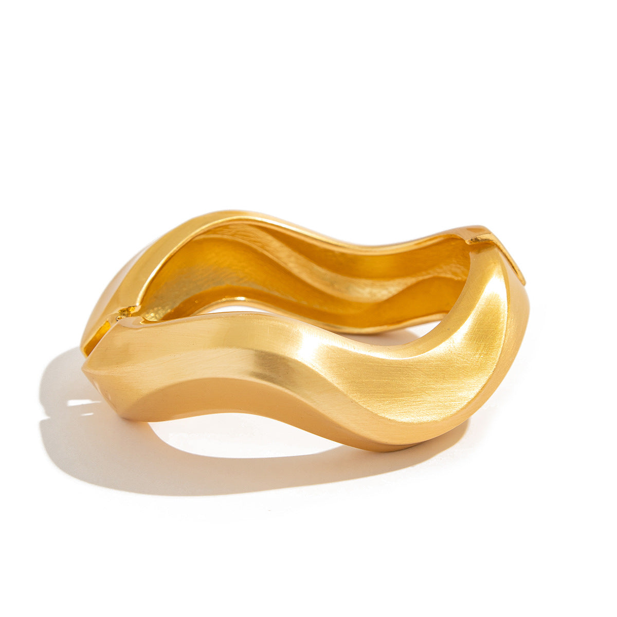 Geometric Ins Style Polished Spring Bracelet for Women with Plated Alloy Band