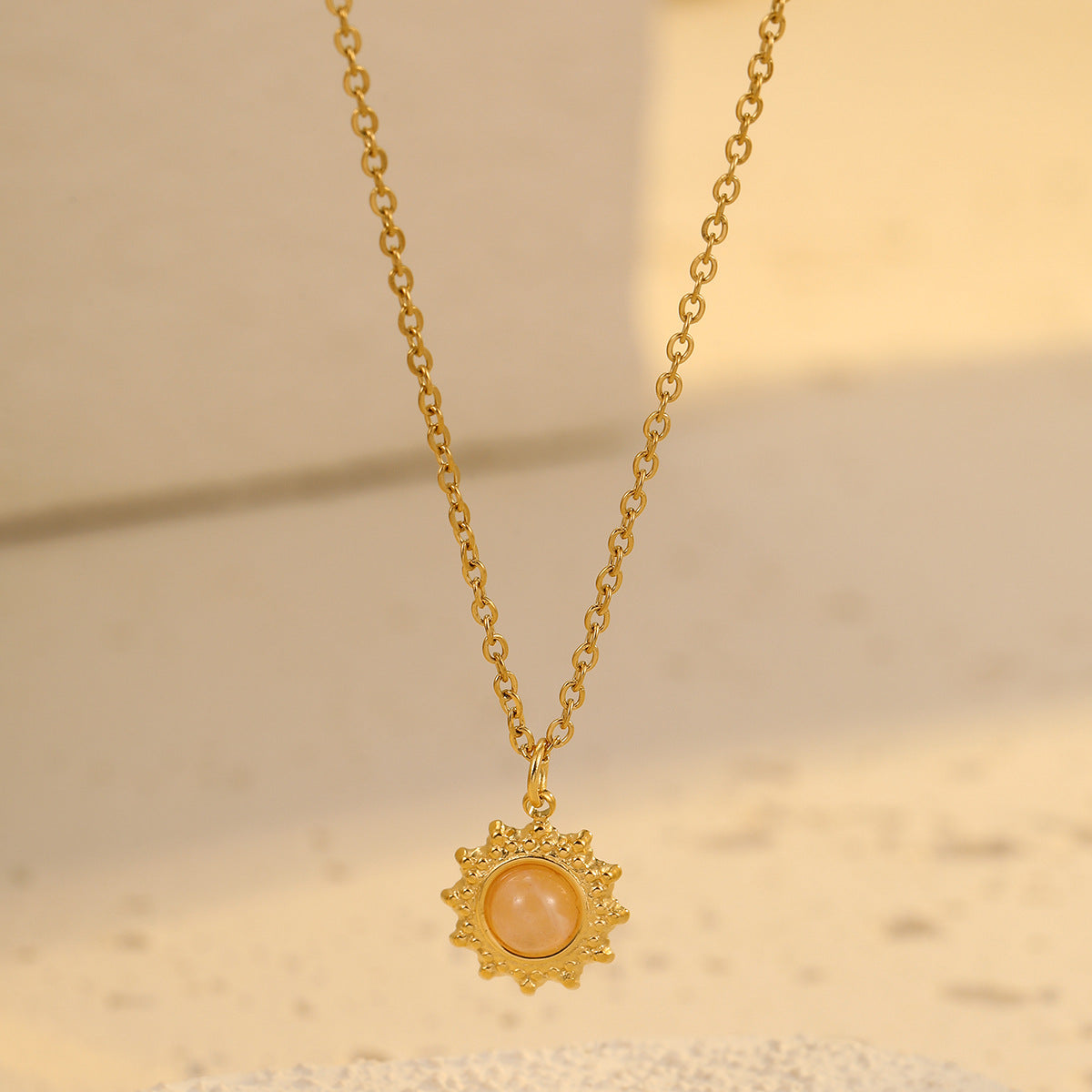 Collana alla Moda da Donna con Ciondolo a Girasole in Pietra Naturale, Acciaio Inossidabile con Finitura Placcata