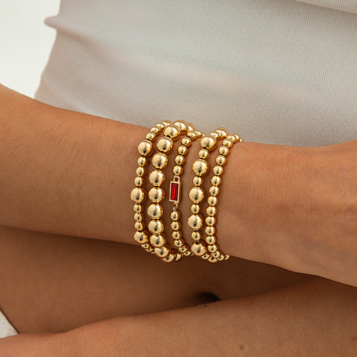 Minimalist Geometric Round Acrylic Plated Rhinestone Beaded Stretch Bracelet for Women