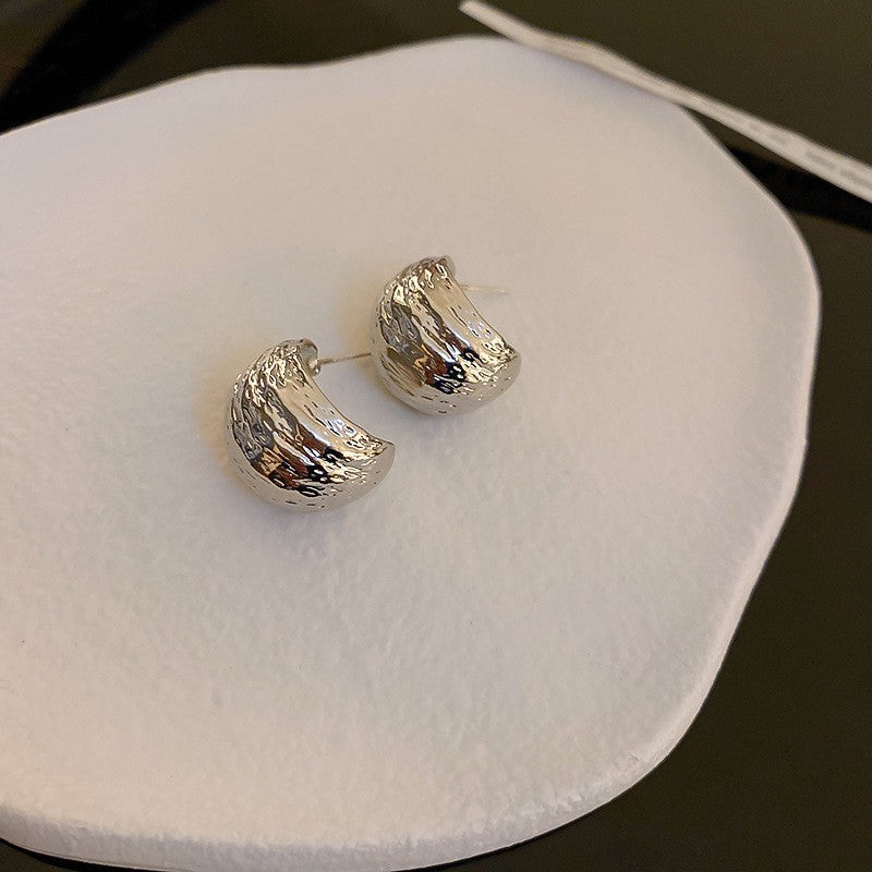 Orecchini da Donna a Cerchio Geometrico in Metallo e a Perno a Cuore, Stile Vintage con Finitura Placcata