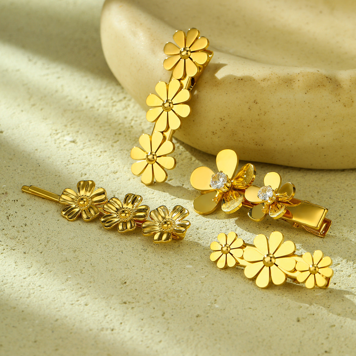 Elegante fermaglio per capelli da donna a forma di petalo, in acciaio inossidabile con intarsio in zircone, stile ufficio minimalista