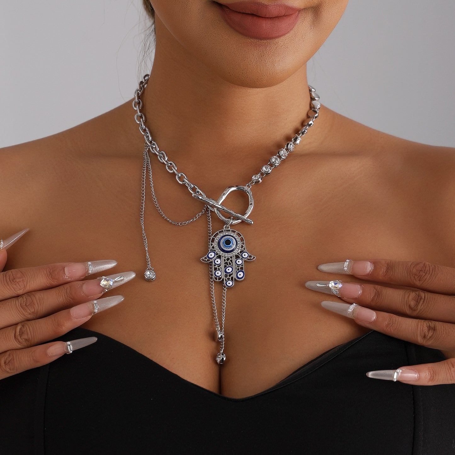 Luxury Elegant Hollow Palm Evil Eye Tassel Crystal Alloy Necklace for Women