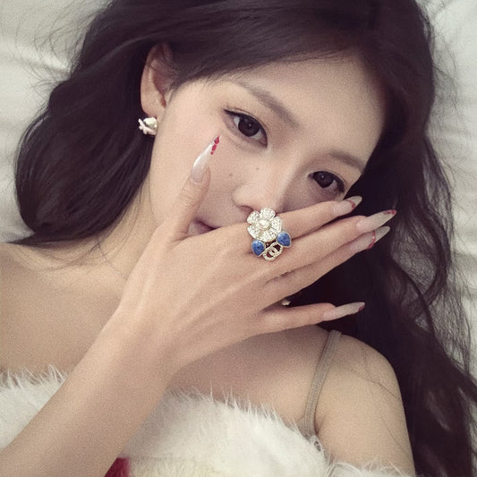 Elegant Luxury Gold Plated Brass Flower and Letter C Rhinestone Ring for Women